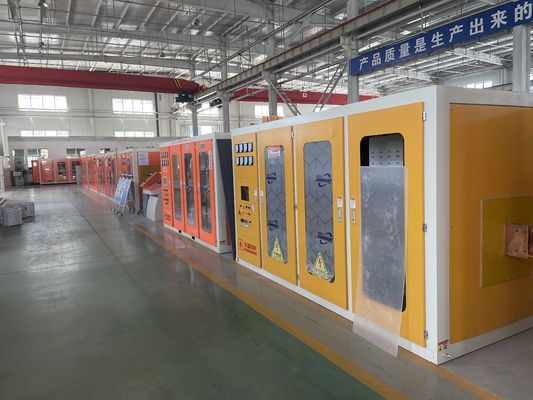 Forno di fusione a induzione per la fusione del ferro, operante fino a 1600°C, con alta efficienza energetica e facile installazione